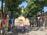 Préparatifs de la fête. U
