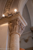 <center>Eglise de Sainte Marguerite.</center>Les chapiteaux du choeur illustrent divers épisodes du martyre de Sainte Marguerite. De chaque côté un ange, ici en train de jouer de la harpe.