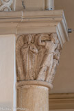 <center>Eglise de Sainte Marguerite.</center>Les chapiteaux du choeur illustrent divers épisodes du martyre de Sainte Marguerite. Le bourreau s'apprête à la décapiter. A gauche, un ange.